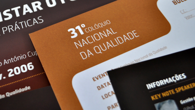 Design of brochure APQ