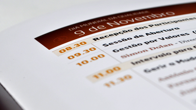 Design of brochure APQ