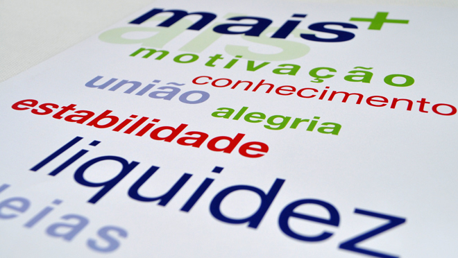 Design of brochure Policy