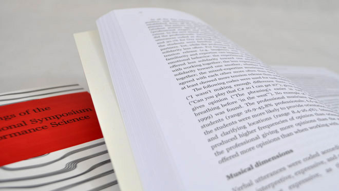 Design books / UCP / House Music