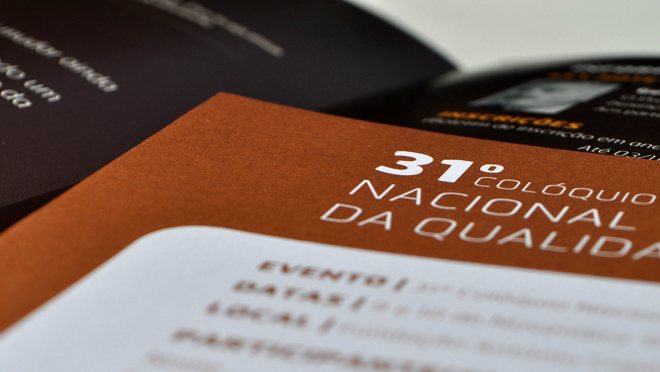 Design of brochure APQ